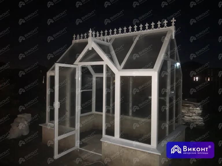 #341Теплица «Эвелин» 45° 2×3 м лето белый 9016 Подмосковные просторы (3)