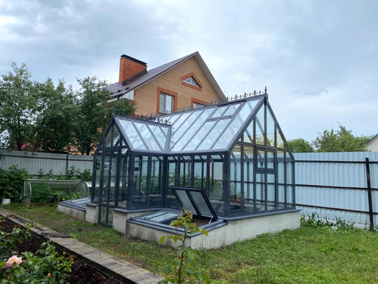 angliyskaya-teplica-iz-steklopaketov-ledi-meri-3h6-m-antracit-7024-254-19