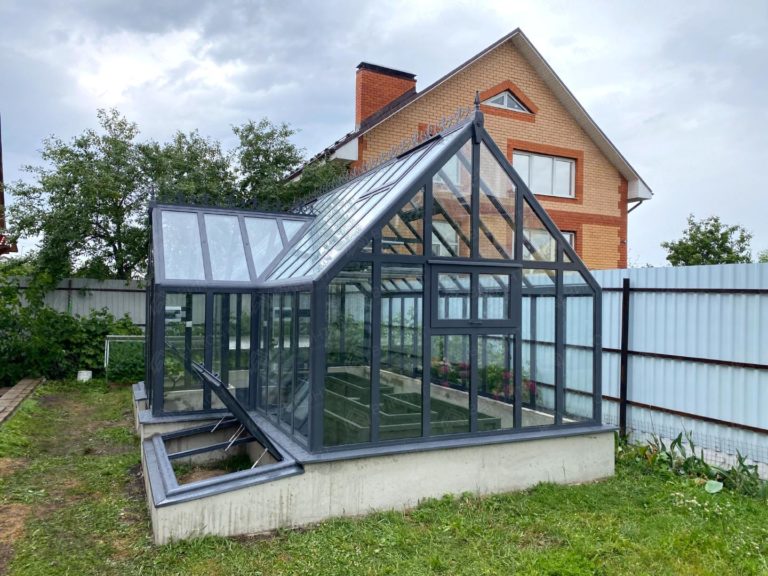 angliyskaya-teplica-iz-steklopaketov-ledi-meri-3h6-m-antracit-7024-254-26